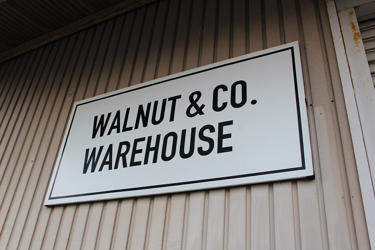 Walnut Co トタン看板 ブリキ看板 手書き看板 Horasign